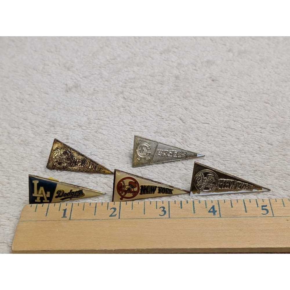 LA Dodgers Angels New York Baseball Pennant Pins Collection - Picture 7 of 7